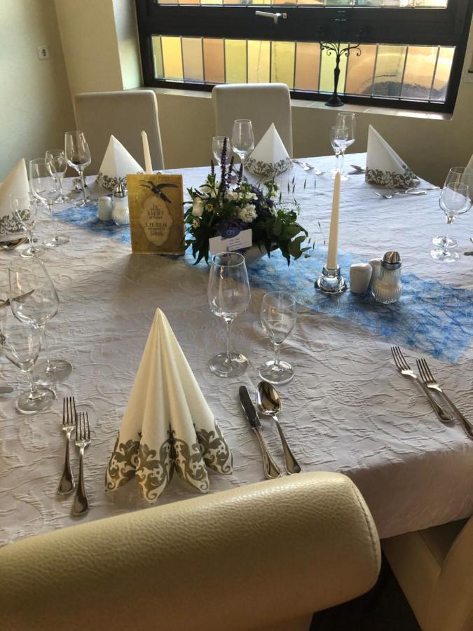 Hotel Restaurant Zum Schwanen บรุคเคอเบล ภายนอก รูปภาพ